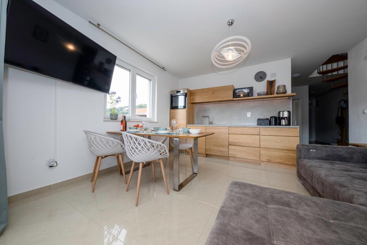 Palit 497/D, Apartment F Extérieur photo